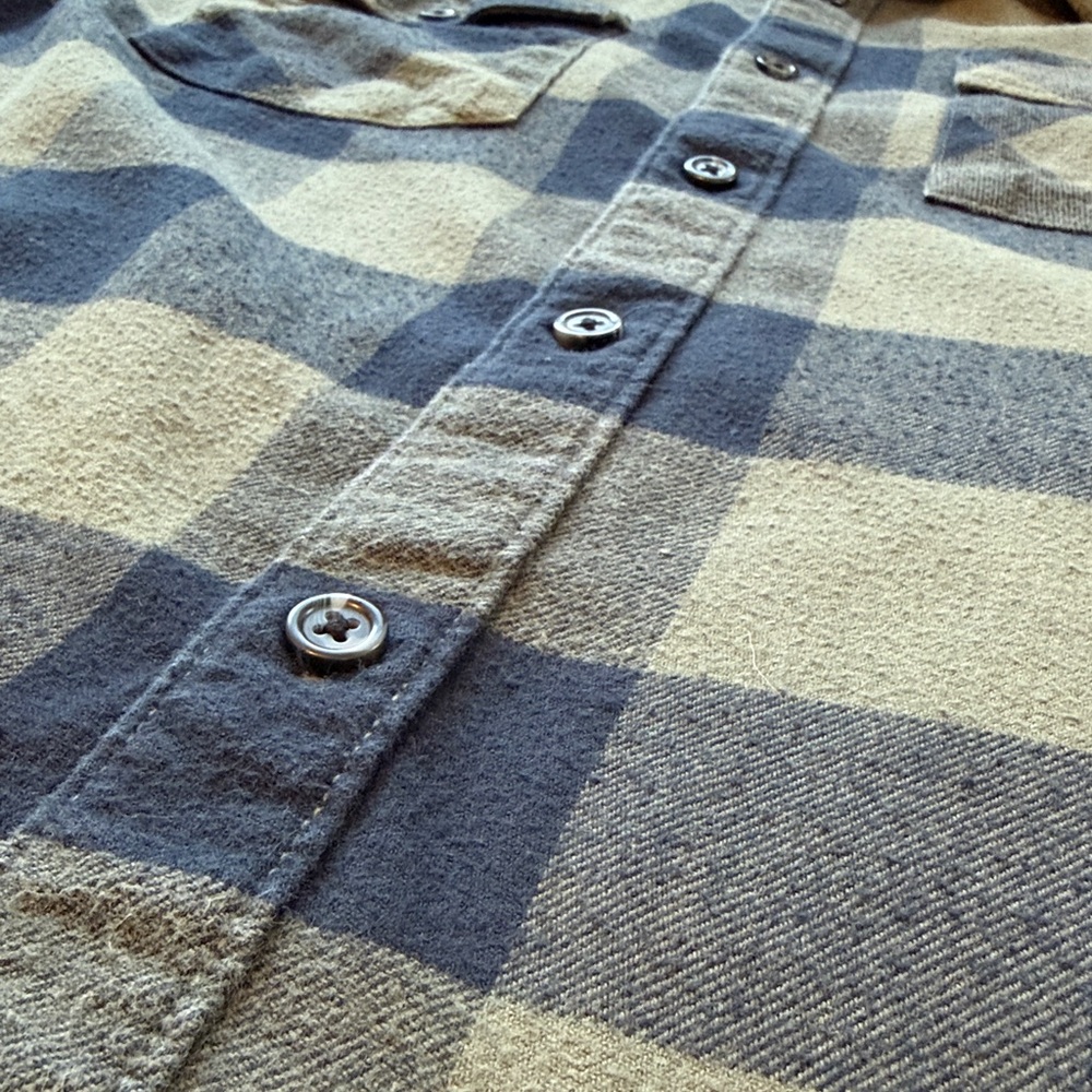 Vans Flannel Button-Up - Picture 8 of 9